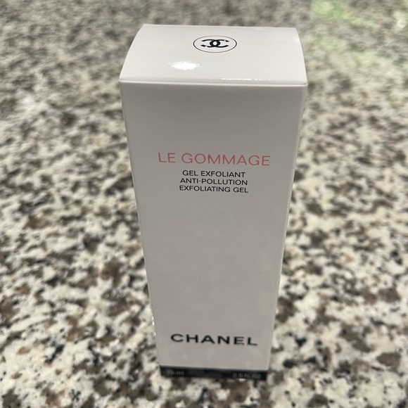 Preloved . . .  Le Gommage Anti-Pollution Exfoliating Gel  |  2.5 oz - Picture 3 of 6
